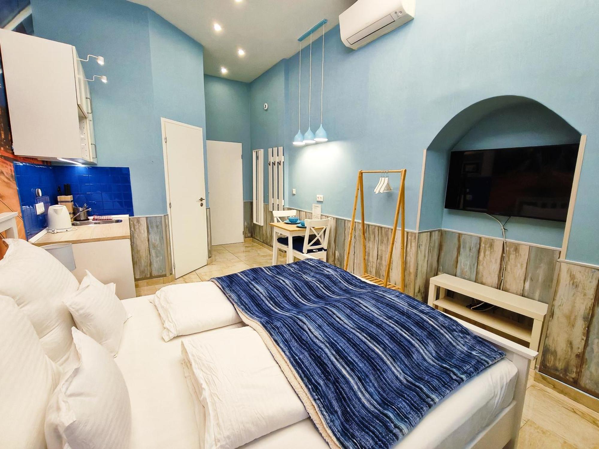 King Apartment *